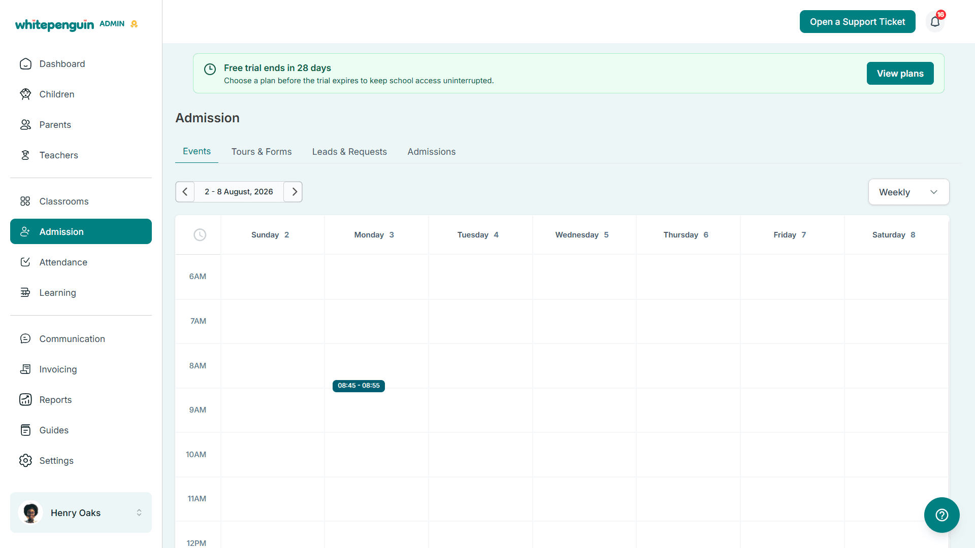 Weekly calendar view of the admission events tab, showing a single scheduled slot on Monday morning